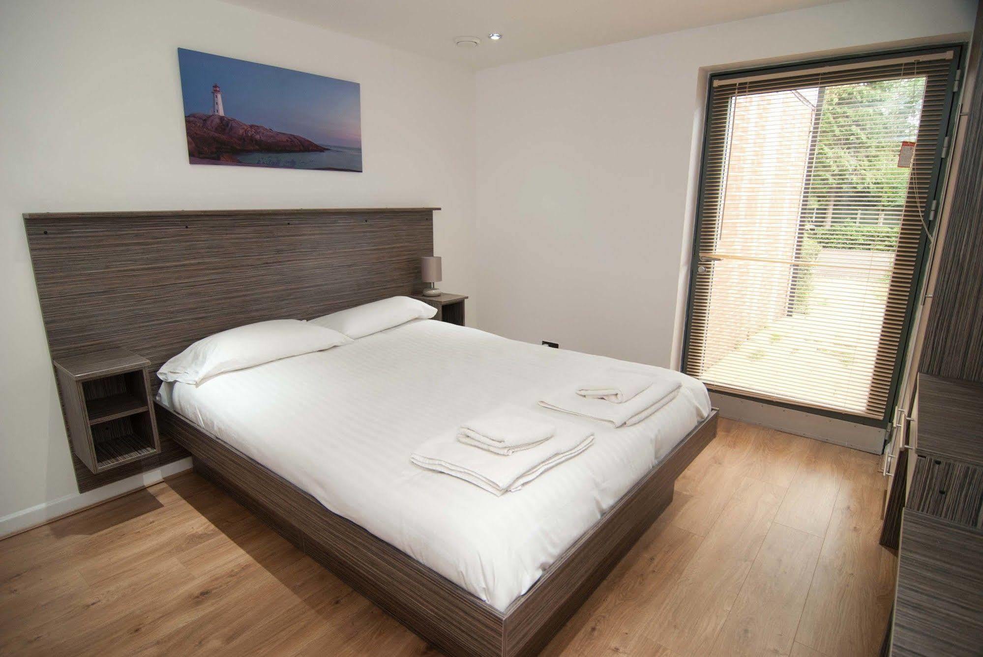 Southampton Serviced Apartments Esterno foto