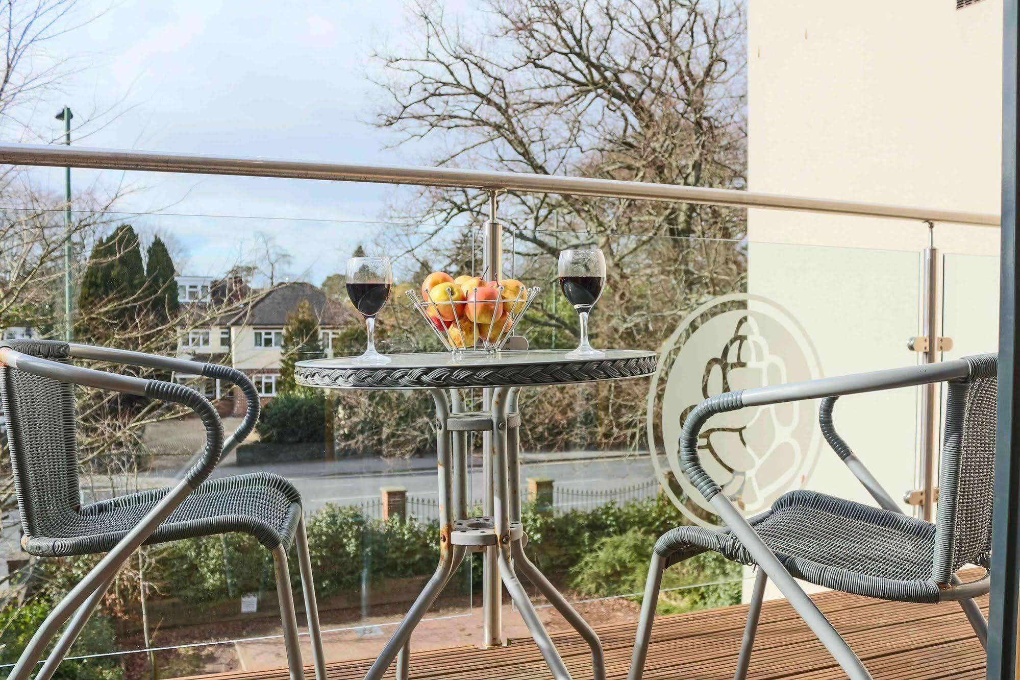 Southampton Serviced Apartments Esterno foto