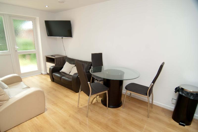 Southampton Serviced Apartments Esterno foto